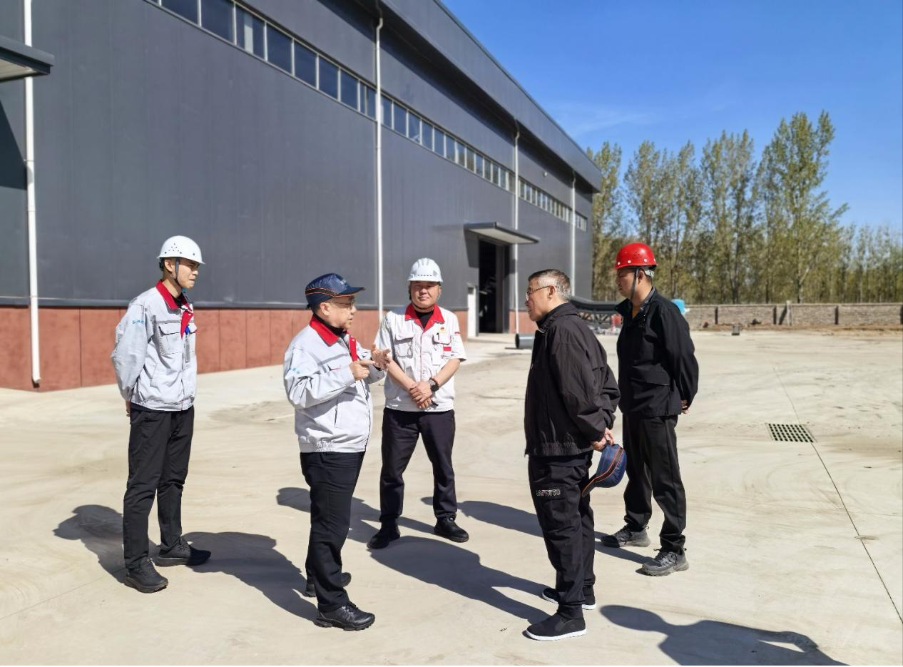 筑牢安全防線 情暖堅守初心 ——華翔集團黨委書記、董事長王春翔深入工廠開展慰問巡查工作